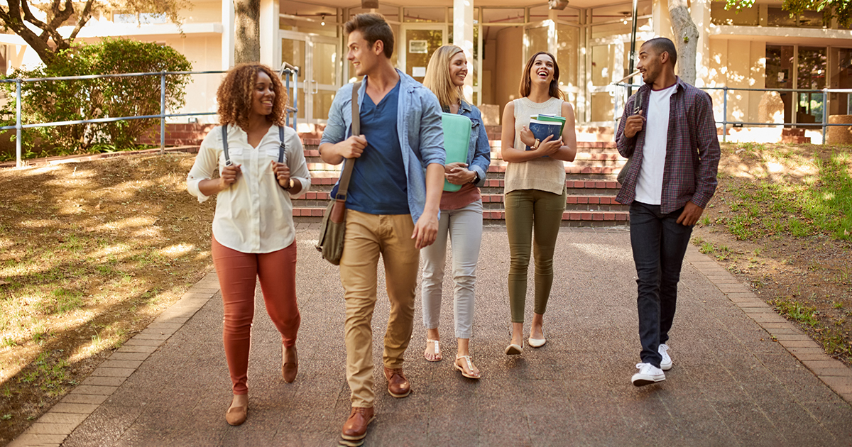 College kids walking on campus